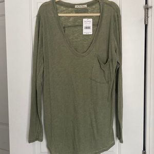 We The Free- Free People long sleeve green tee- size XL